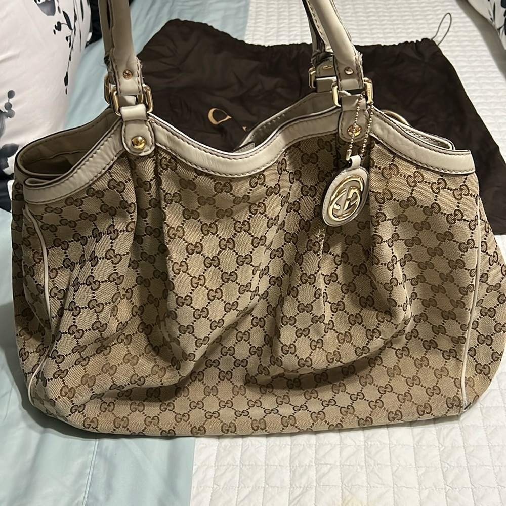 AUTHENTIC VINTAGE GUCCI GG CANVAS SUKEY MEDIUM TOTE INCLUDED WALLET